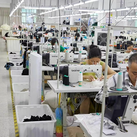 Fruit of the Loom: Qualità Iconica per le Tue Stampe