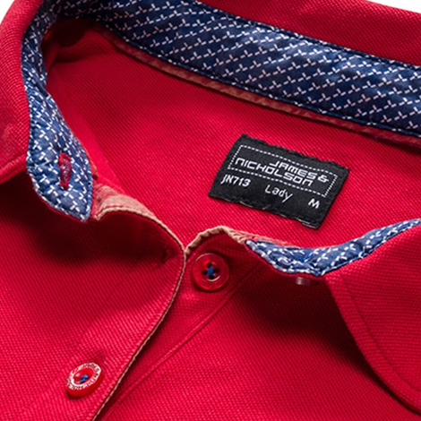 James & Nicholson: Qualità e Funzionalità per le Tue Divise