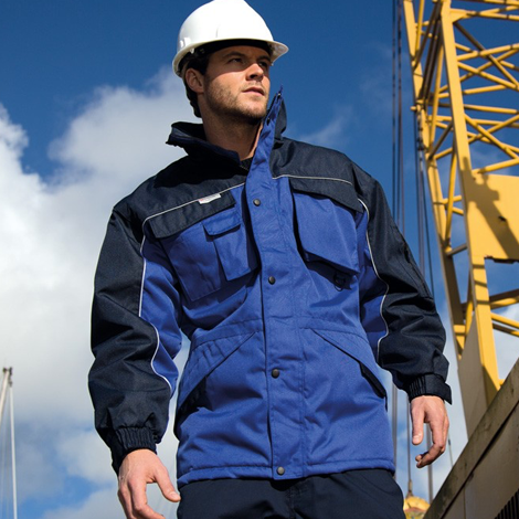 Result: Protezione e Performance per le Tue Divise da Lavoro