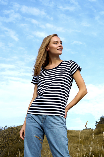 Lady Loose Fit T-Shirt - Lady Loose Fit T-Shirt