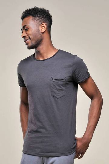 Maglia fiammata con taschino scollatura tonda manica corta taglio vivo doppiato - Maglia fiammata con taschino scollatura tonda manica corta taglio vivo doppiato