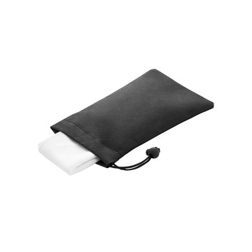 BERNAL. Asciugamano per sport rinfrescante in poliestere riciclato (100% rPET) con custodia in TNT - 106 - Bianco