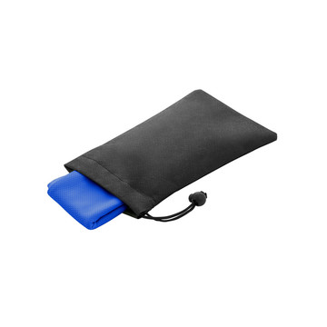 BERNAL. Asciugamano per sport rinfrescante in poliestere riciclato (100% rPET) con custodia in TNT - 114 - Blu reale